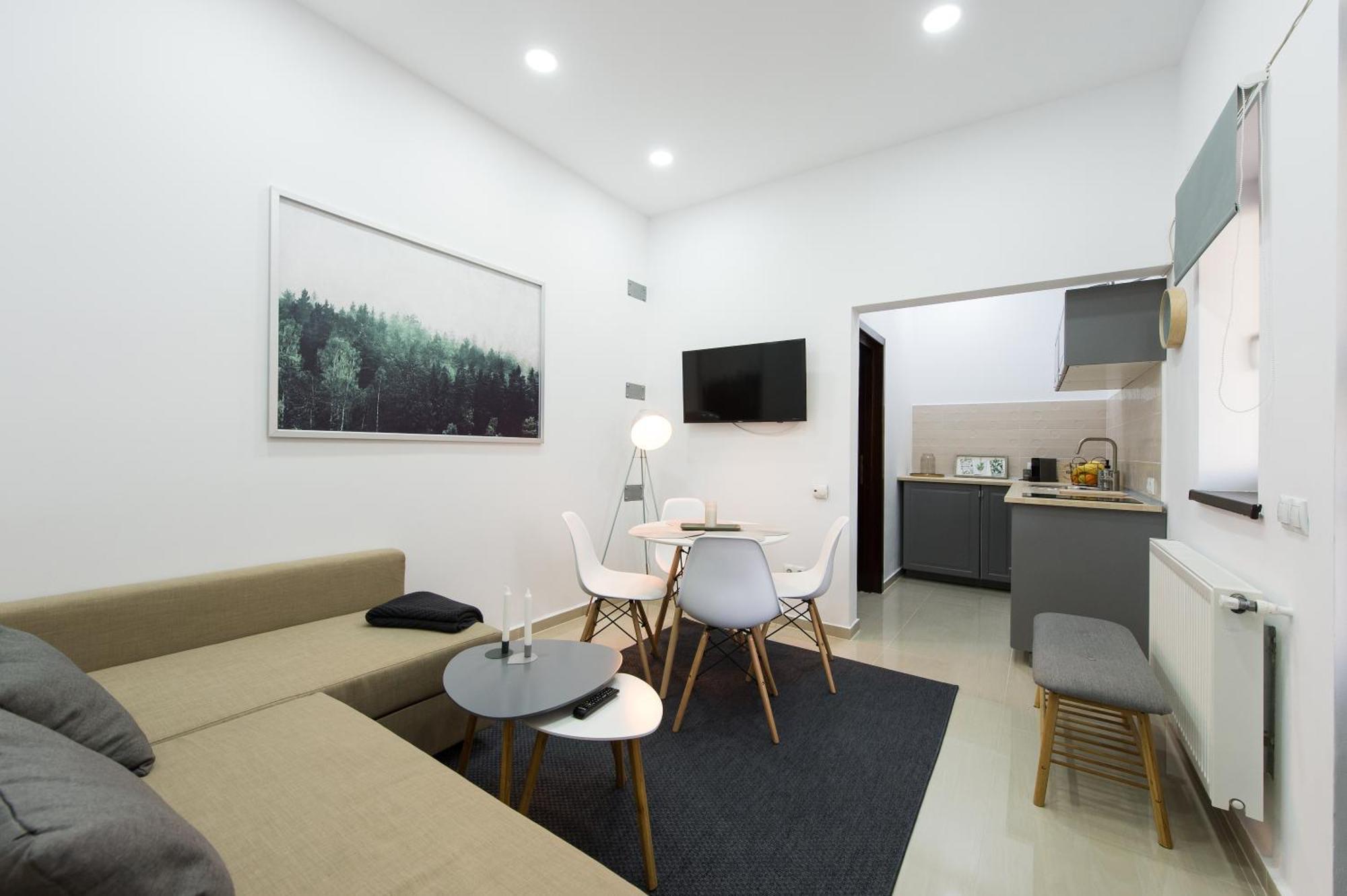Appartement Gorgeous Brasov Flat With Patio And Mountain Views Extérieur photo