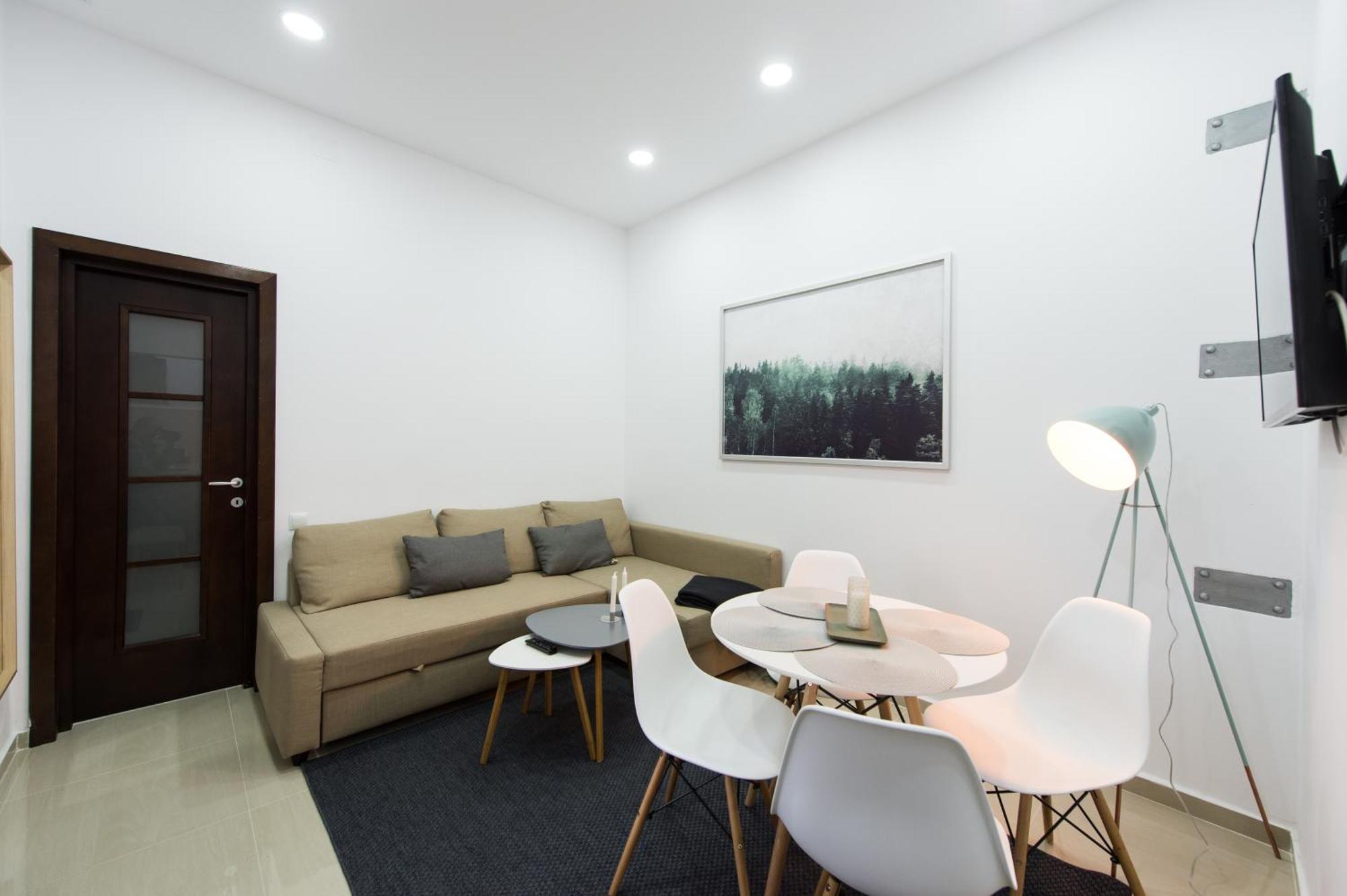 Appartement Gorgeous Brasov Flat With Patio And Mountain Views Extérieur photo